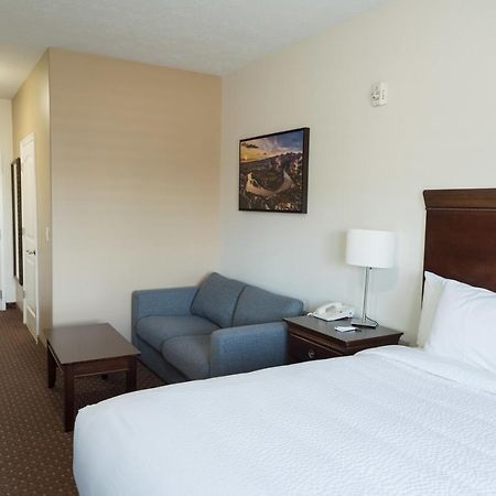 Landmark Inn And Suites ヴァーナル エクステリア 写真