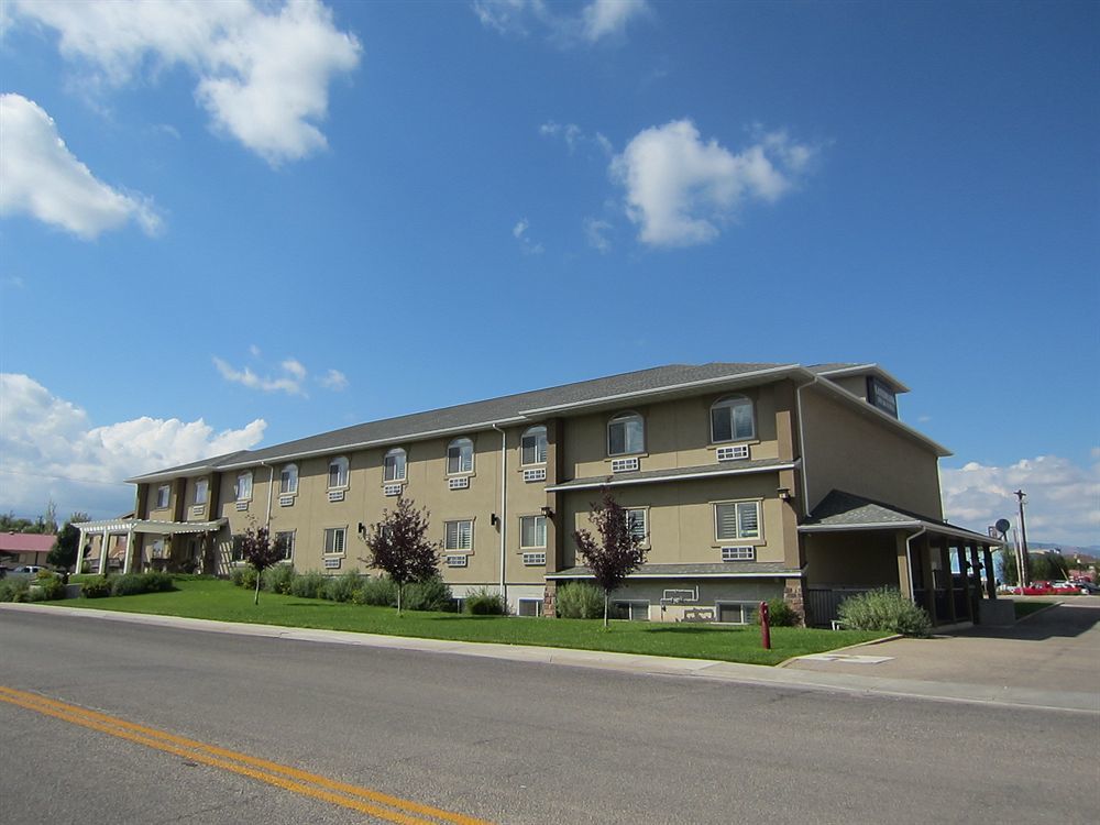 Landmark Inn And Suites ヴァーナル エクステリア 写真
